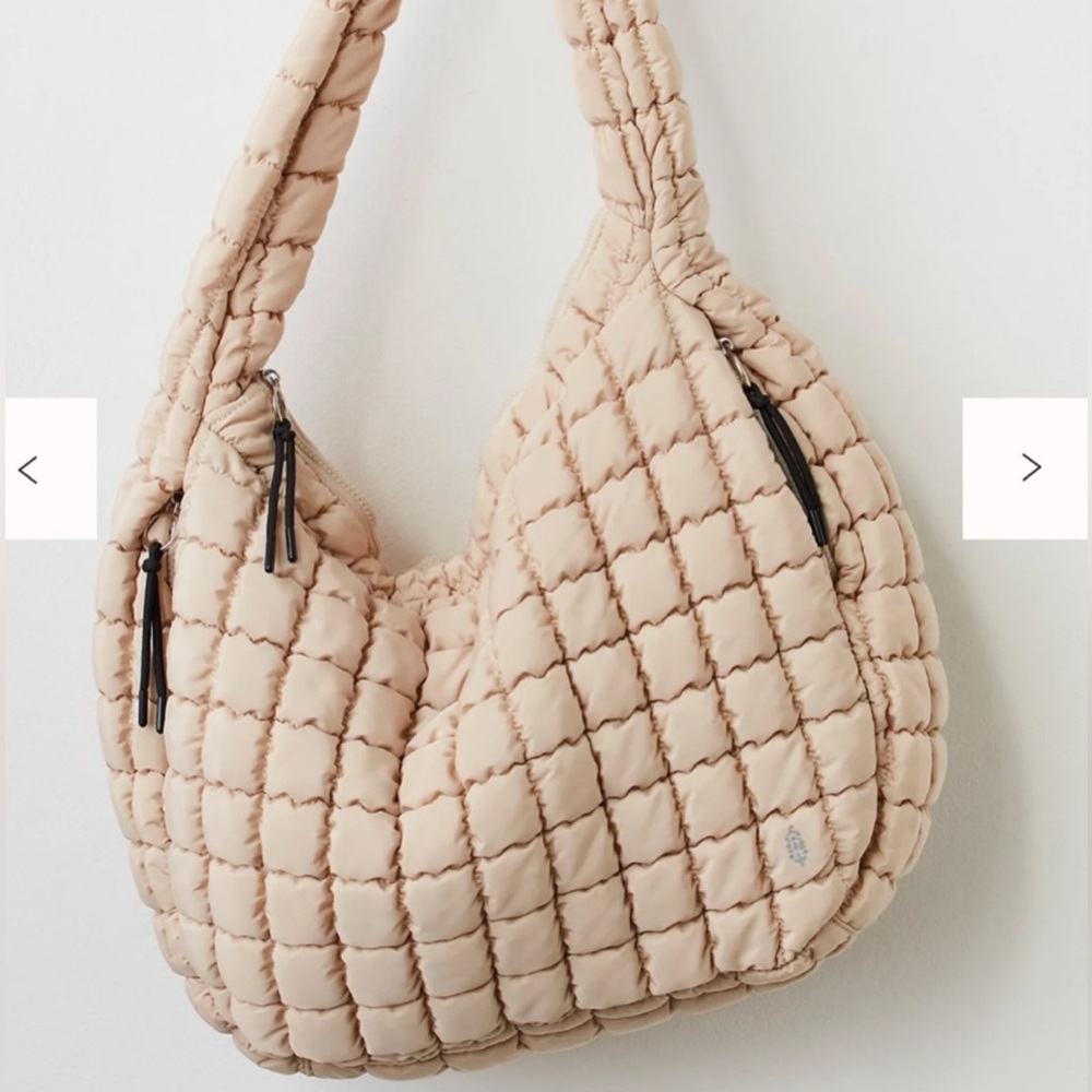FP MOVEMENT CARRYALL QUILTED CREAM BAG GUC - Picture 1 of 5